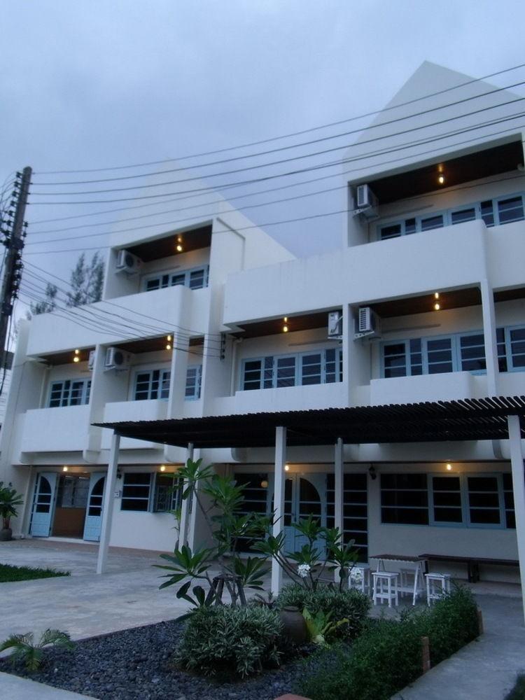 Albatross Guesthouse @ Thungwualaen Beach Pathiu 외부 사진