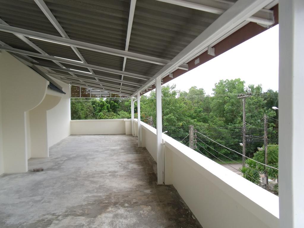 Albatross Guesthouse @ Thungwualaen Beach Pathiu 외부 사진