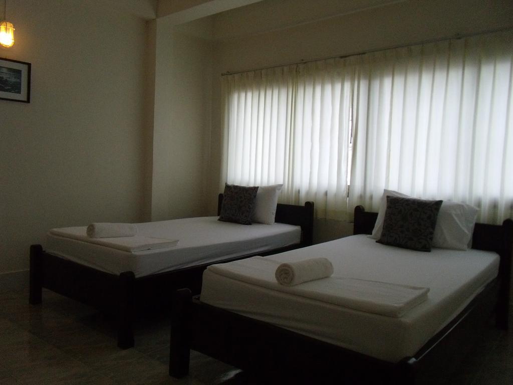 Albatross Guesthouse @ Thungwualaen Beach Pathiu 외부 사진