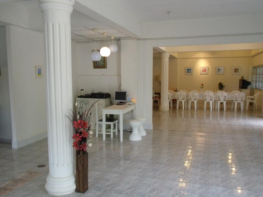 Albatross Guesthouse @ Thungwualaen Beach Pathiu 외부 사진