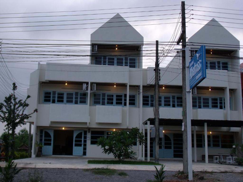 Albatross Guesthouse @ Thungwualaen Beach Pathiu 외부 사진