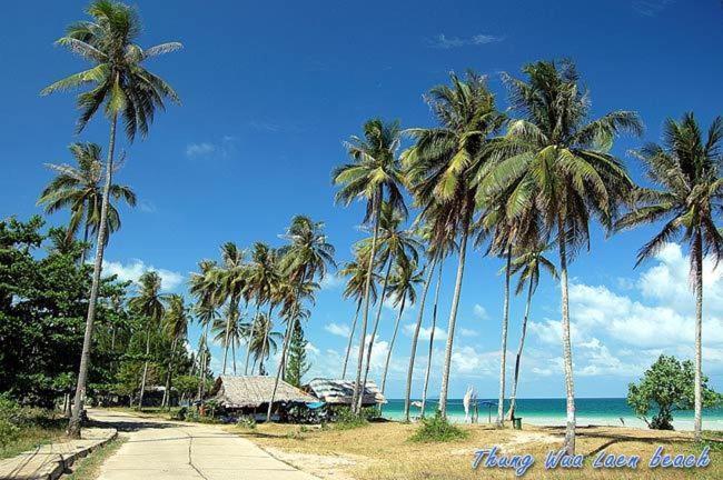 Albatross Guesthouse @ Thungwualaen Beach Pathiu 외부 사진